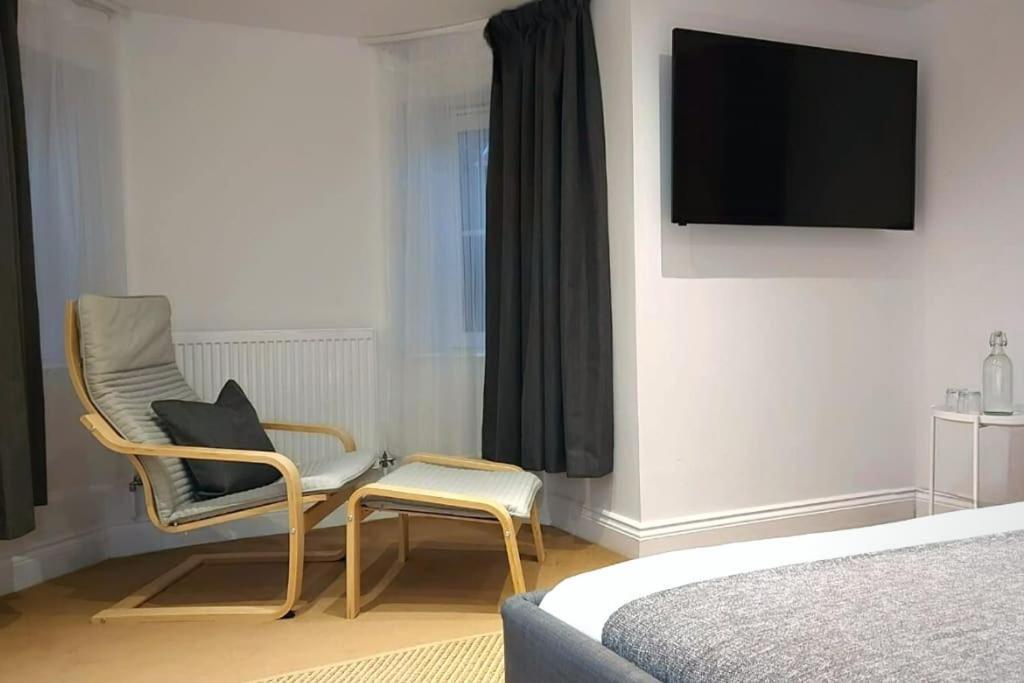 Stylish Apartment In City Centre With Parking Preston  Exterior photo